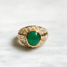 Load image into Gallery viewer, 18K Yellow Gold Diamond and Emerald Bombe Ring
