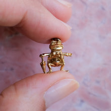 Load image into Gallery viewer, Vintage Frog with Umbrella Charm
