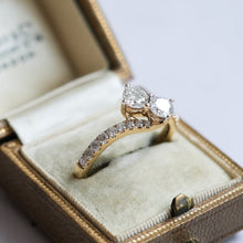 Load image into Gallery viewer, Vintage Estate Toi et Moi Ring
