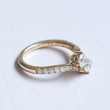 Load image into Gallery viewer, Vintage Estate Toi et Moi Ring
