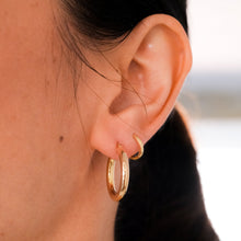Load image into Gallery viewer, Vintage Hoop Earrings by UnoAErre
