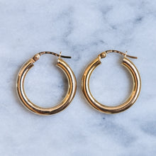 Load image into Gallery viewer, Vintage Hoop Earrings by UnoAErre
