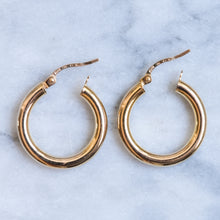 Load image into Gallery viewer, Vintage Hoop Earrings by UnoAErre

