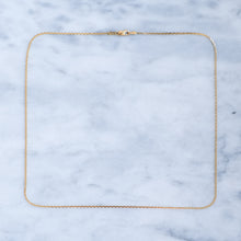 Load image into Gallery viewer, Vintage 18 Inch Wheat-Link Chain
