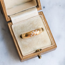Load image into Gallery viewer, Vintage French 18K Yellow Gold Diamond Band
