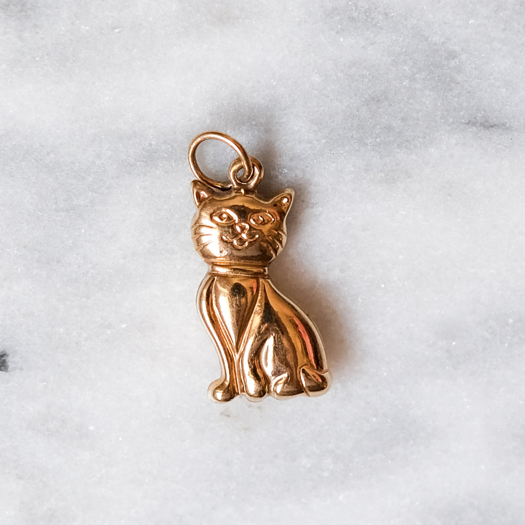 Vintage 9K Yellow Gold Sitting Cat Charm