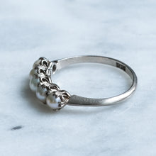 Load image into Gallery viewer, Vintage Half-Loop 5-Stone Pearl Ring
