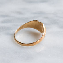 Load image into Gallery viewer, Vintage Heart Signet Ring
