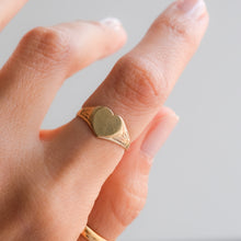 Load image into Gallery viewer, Vintage Heart Signet Ring
