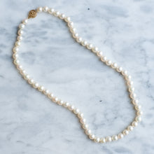 Load image into Gallery viewer, Vintage Estate 17 inch Cultured Pearl Strand
