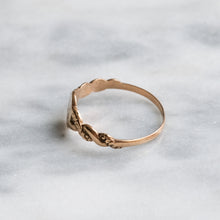 Load image into Gallery viewer, Antique Victorian &quot;KP&quot; Signet Ring
