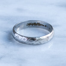 Load image into Gallery viewer, Vintage Art Deco Platinum Band with Engraved Foliate Decoration
