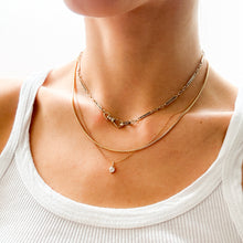 Load image into Gallery viewer, Vintage 17.75 Inch Snake-Link Chain
