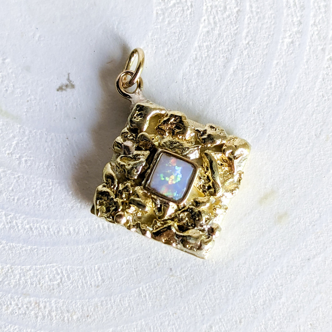 Vintage 14K Yellow Gold Nugget + Opal Charm