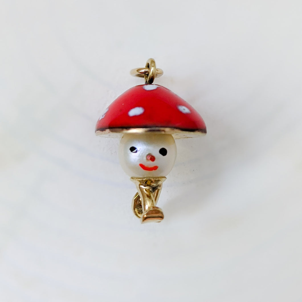 Vintage 14K Yellow Gold Enamel Pearl Toadstool Mushroom Figurine Pendant