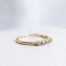 Load image into Gallery viewer, 14K Yellow Gold 5-Stone Diamond Ring Size US 4.25 / UK H.5
