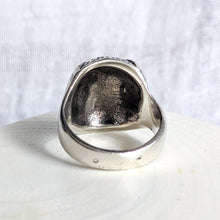 Load image into Gallery viewer, Circa Early 20th Century Silver Owl Ring
