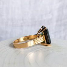 Load image into Gallery viewer, 18K Yellow Gold Synthetic Green Spinel Ring US 7 / UK N
