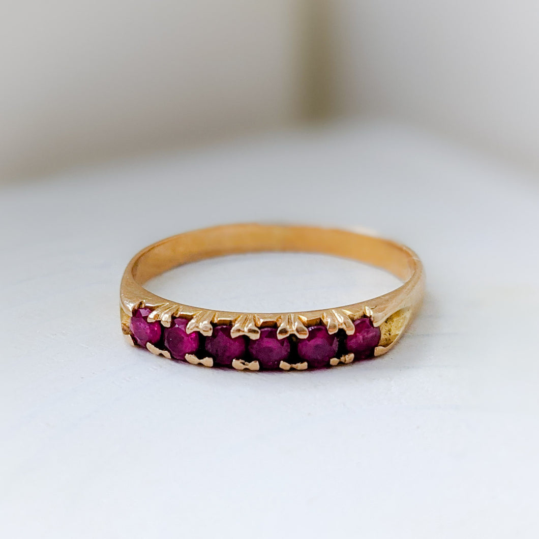 Vintage 18K Yellow Gold 6-Stone Synthetic Red Sapphire Ring