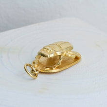 Load image into Gallery viewer, 18K Yellow Gold Scarab Beetle Pendant
