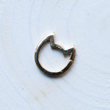 Load image into Gallery viewer, 18K Yellow Gold Eye of the Cat Emerald Kitty Charm Enhancer
