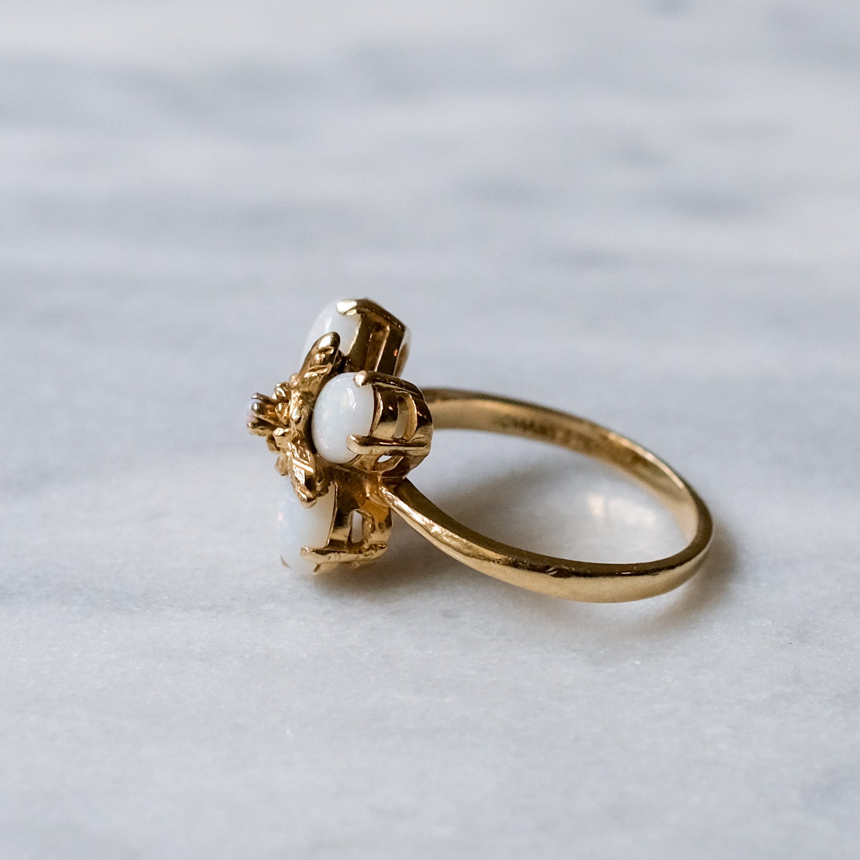 Vintage 14K Yellow Gold Opal Cluster Ring