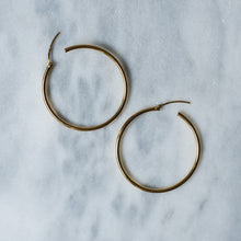 Load image into Gallery viewer, 18K Yellow Gold 1.25&quot; Hoop Earrings
