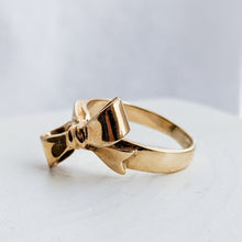 Load image into Gallery viewer, 14K Yellow Gold Bow Ring Size US 5.25 / UK J.5
