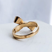 Load image into Gallery viewer, 14K Yellow Gold Bow Ring Size US 5.25 / UK J.5
