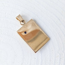 Load image into Gallery viewer, 14K Yellow Gold Engine-Turned Sapphire Sunrise Pendant
