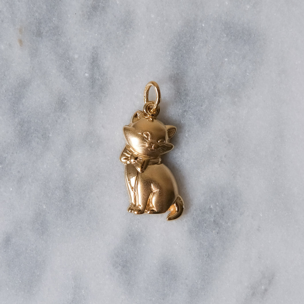 9K Yellow Gold Cat with Bow Charm