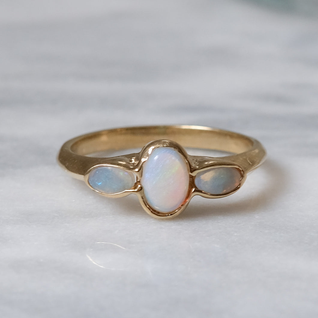 Vintage 9K Yellow Gold  3-Stone Opal Ring